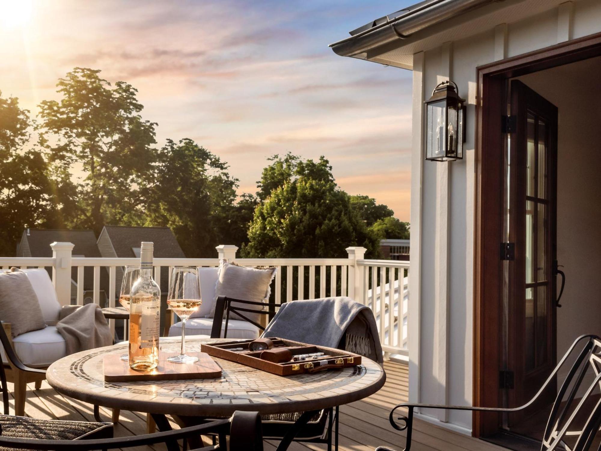 1313 West Luxury Boutique Hotel แอนแนโพลิส ภายนอก รูปภาพ